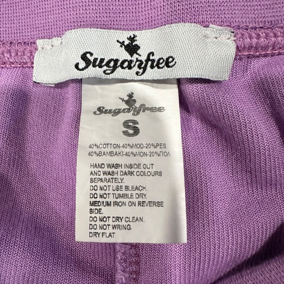 SugarFree Hot Purple‎ Short - Size S. - Picture 8 of 8